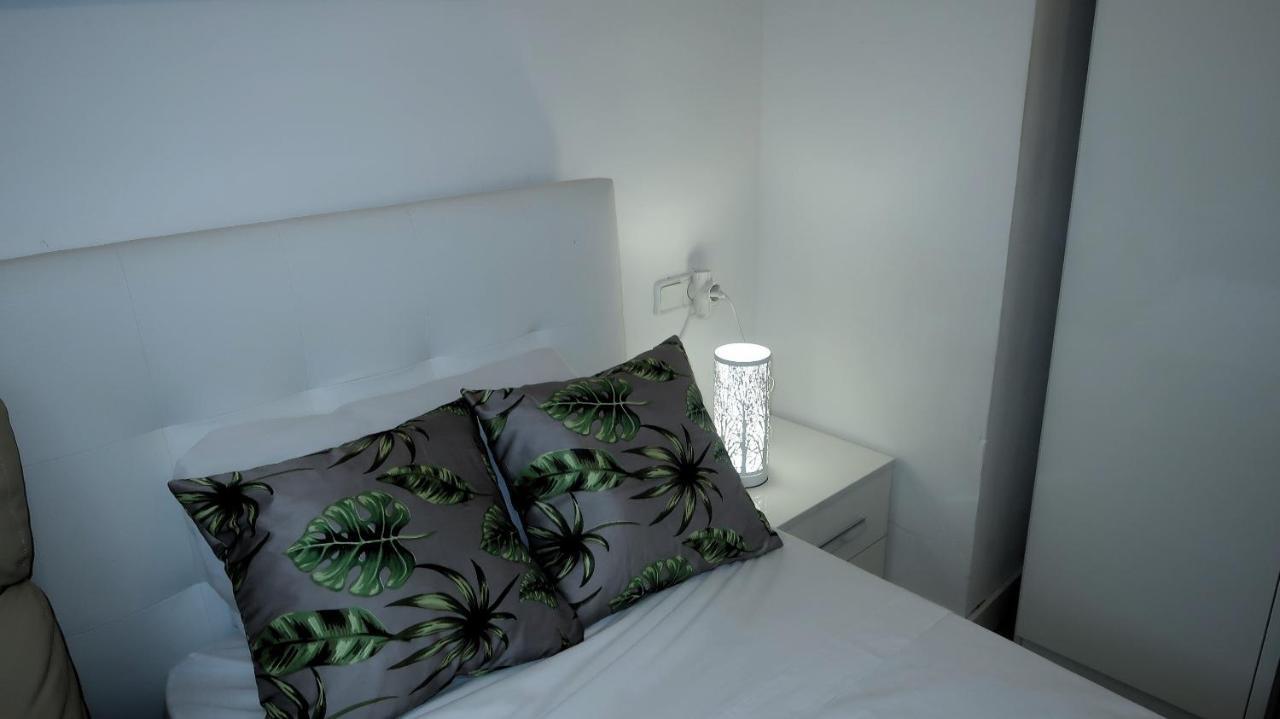 Entire Apartment , 2 Bedrooms Newly Remodeled Center Sitges Barcelona Exteriér fotografie